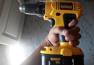 DEWALT DC745