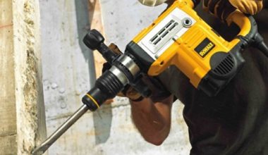 DEWALT SDS MAX D25831K