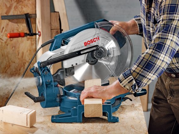 BOSCH GCM10M 4