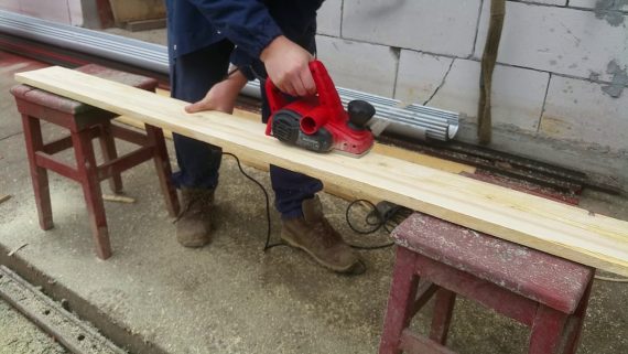 BLACK & DECKER KW725 4