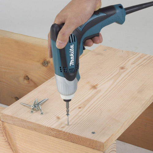 MAKITA TD0100 2